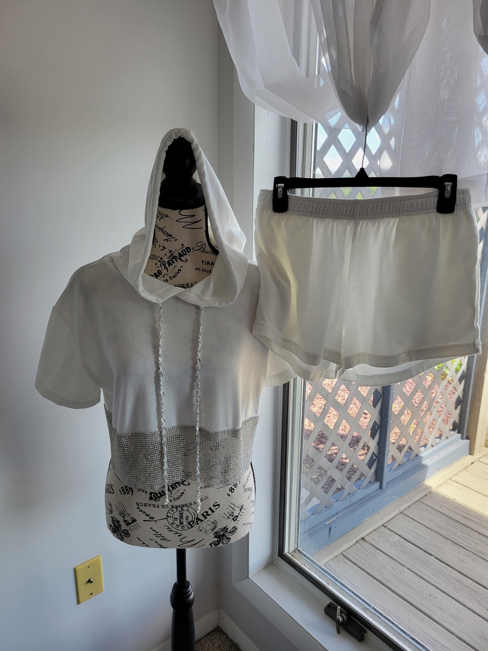 Hot & Delicious White Hooded Crop Top w Rhinestone Mesh and Shorts Set. Med